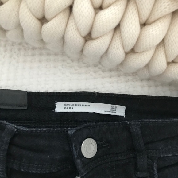Zara jeans - Picture 2 of 3